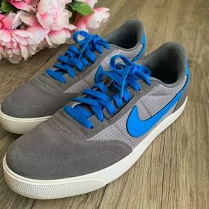 Nike Zoom sneakers